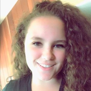 Meet your Posher, Gabriella